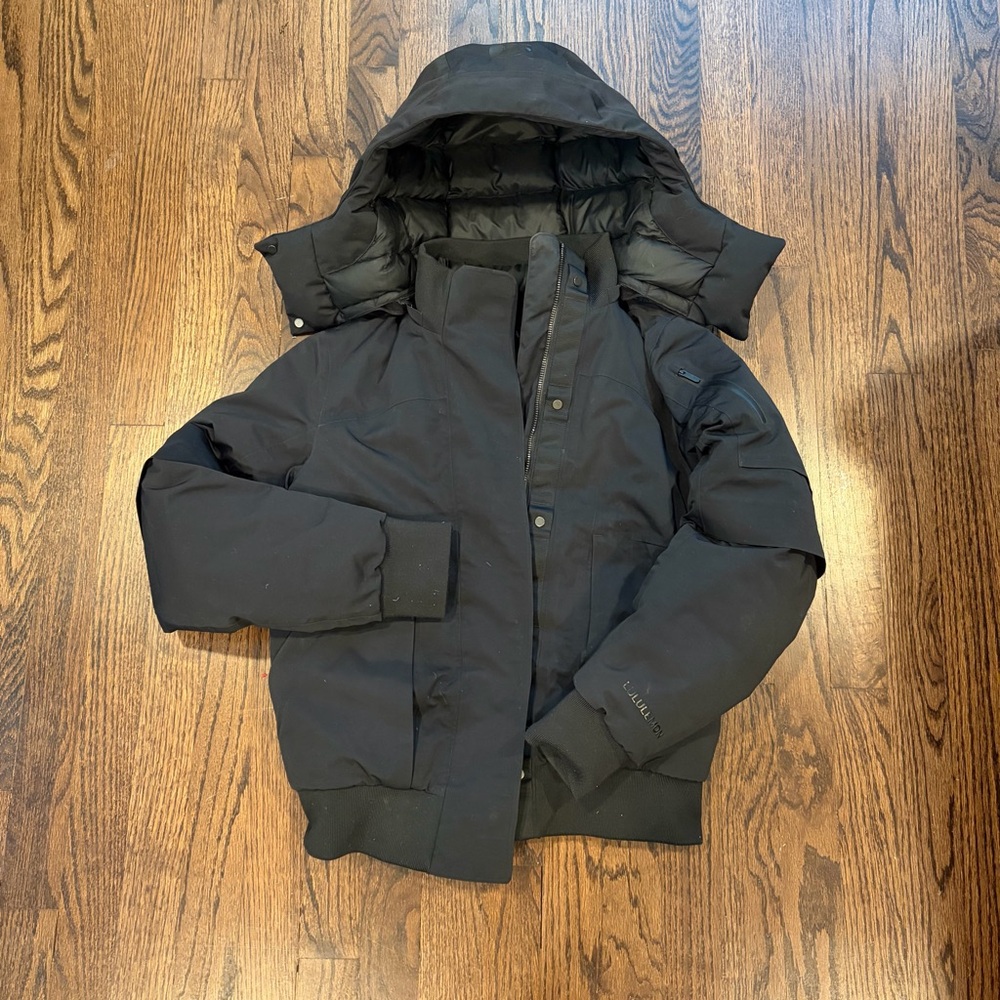 lululemon athletica Warrior Black Puffer Jacket size 2